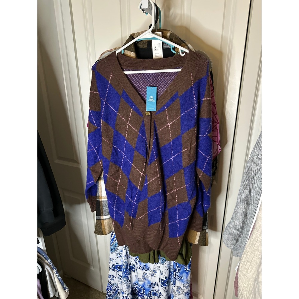 Cupshe Brown Blue Argyle Oversized V-Neck Button Cardigan Sweater - Picture 6 of 7